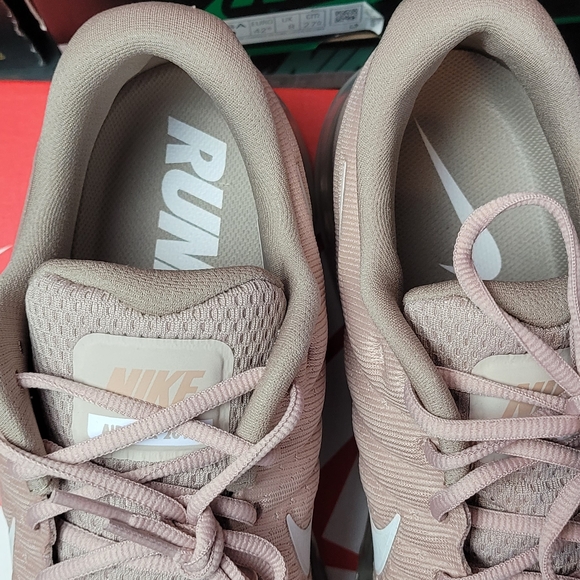 Nike Men's Air Max 2017 Shoes Size 12 - Picture 6 of 8